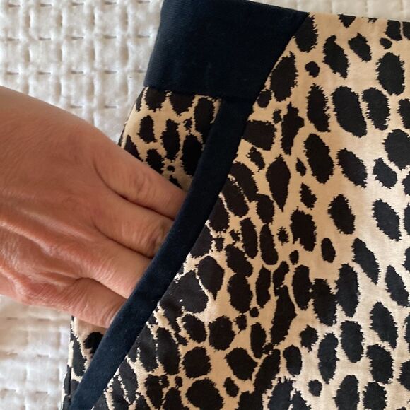 Outback Red Animal Print Pencil Skirt – Black/Tan, Size 8 - Picture 3 of 9